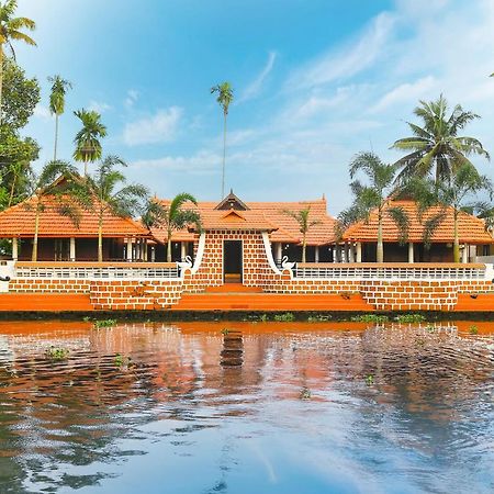 Palmy Lake Resort Alappuzha المظهر الخارجي الصورة