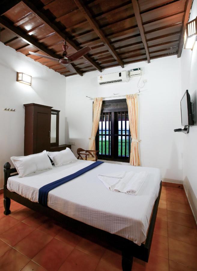 Palmy Lake Resort Alappuzha المظهر الخارجي الصورة