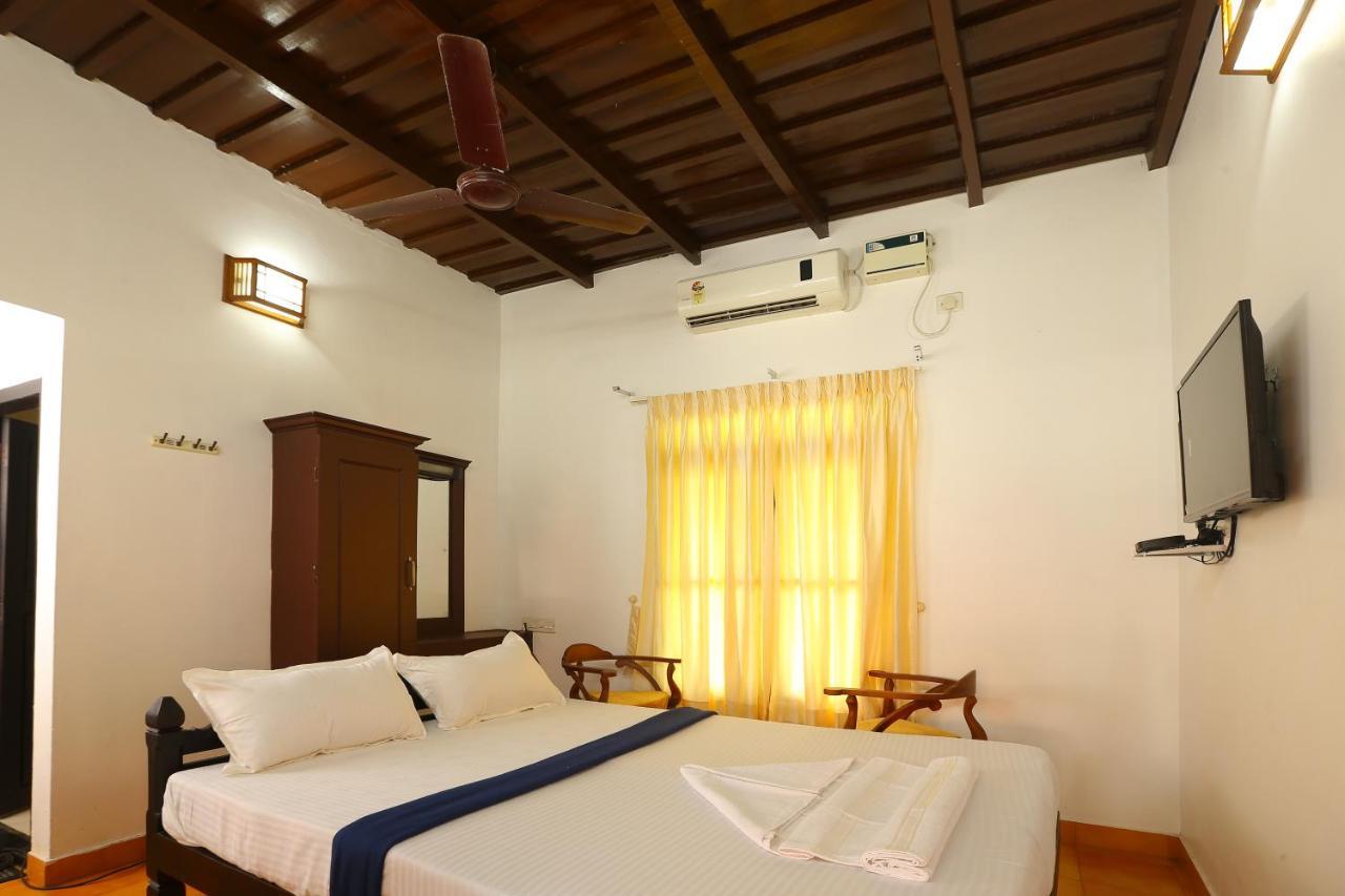Palmy Lake Resort Alappuzha المظهر الخارجي الصورة